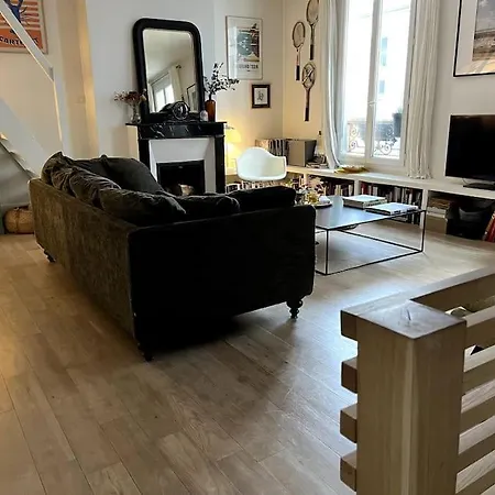 Duplex Parisien Proche Du Stade De France Apartment *